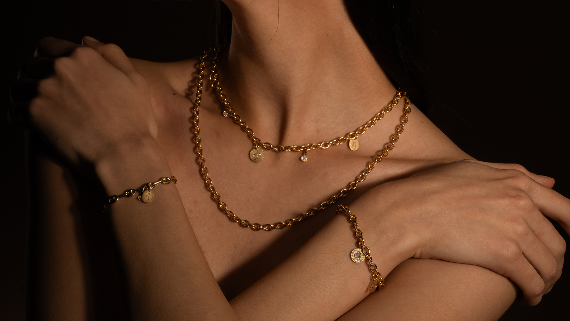 Necklaces & Pendants