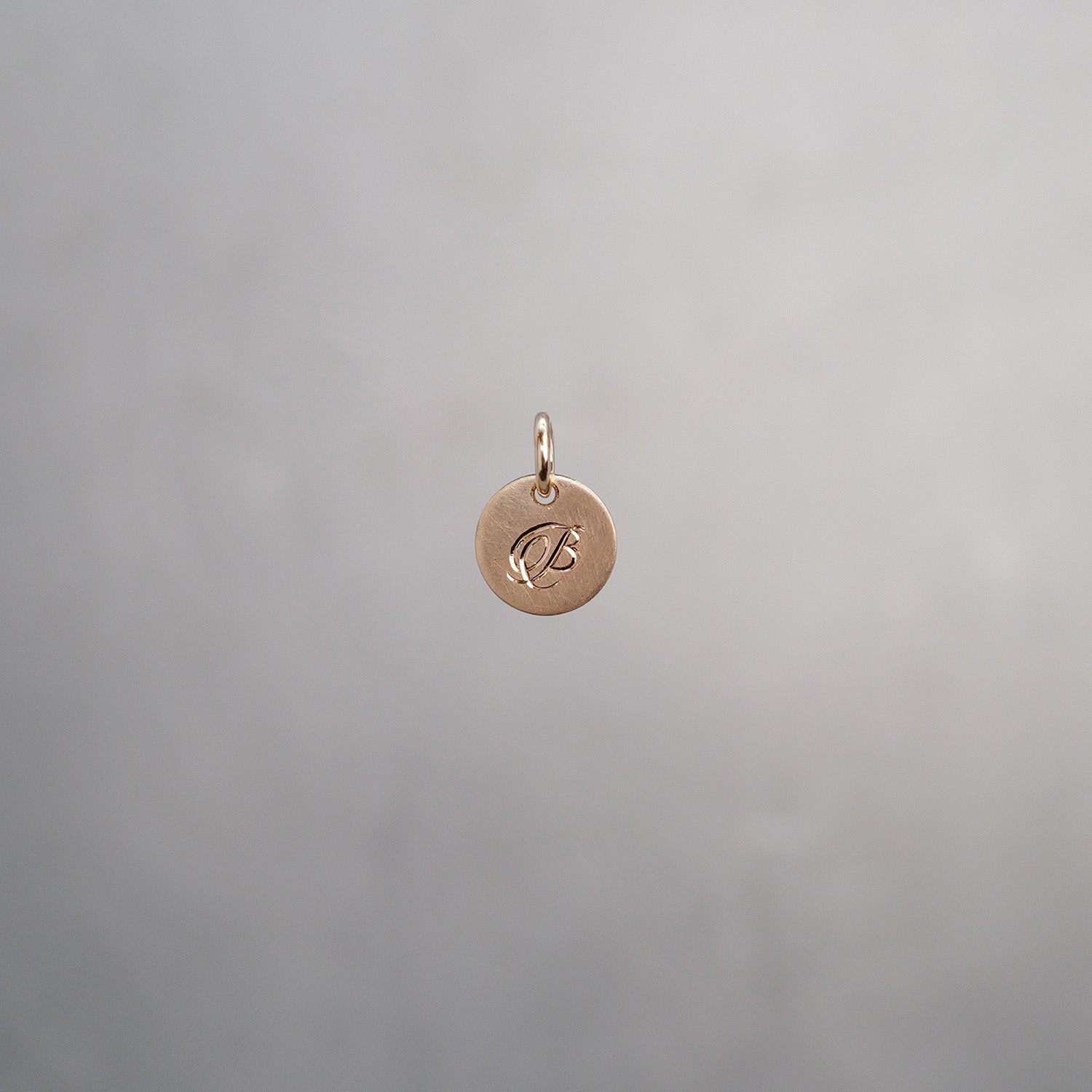 Round Alphabet Sun Tag