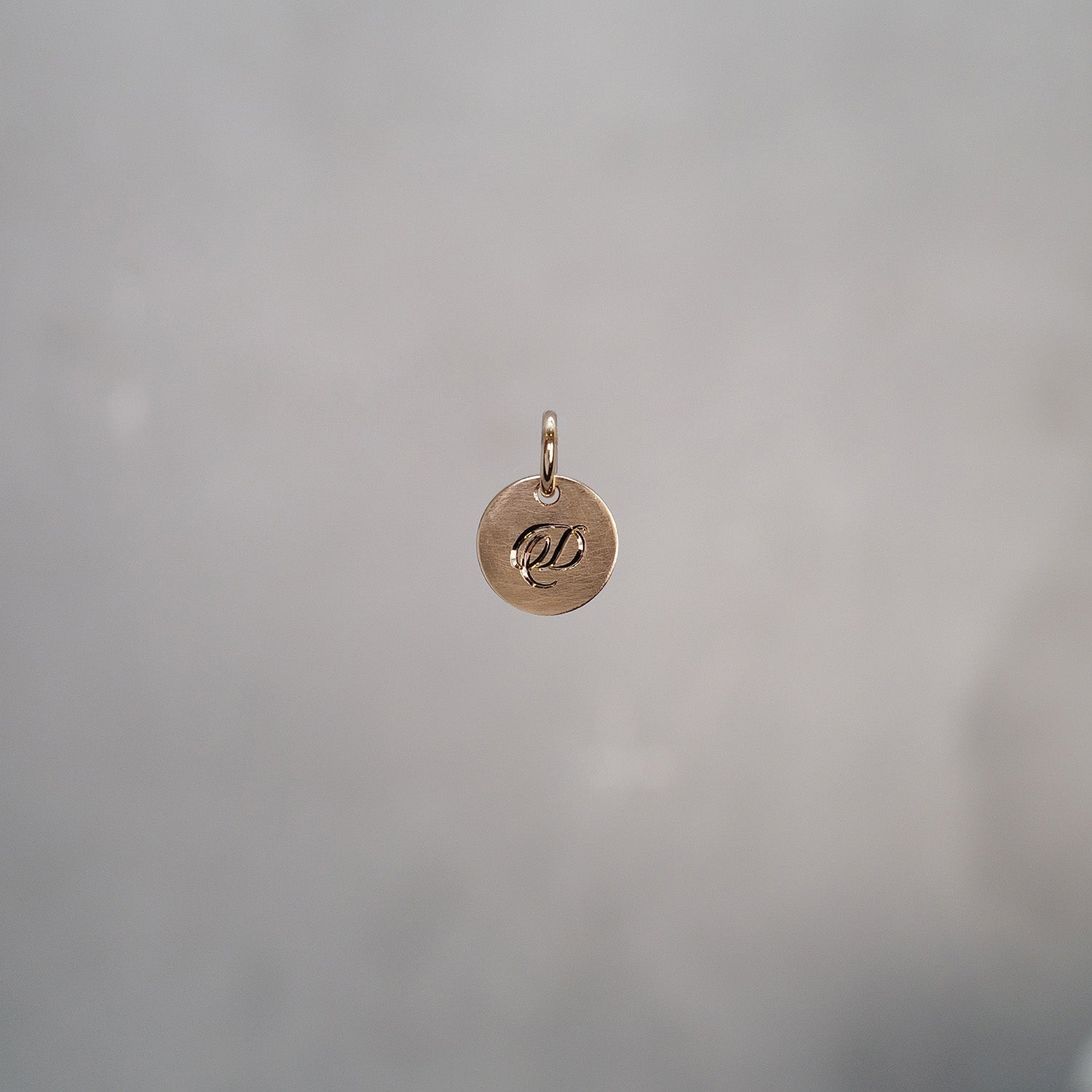 Round Alphabet Sun Tag