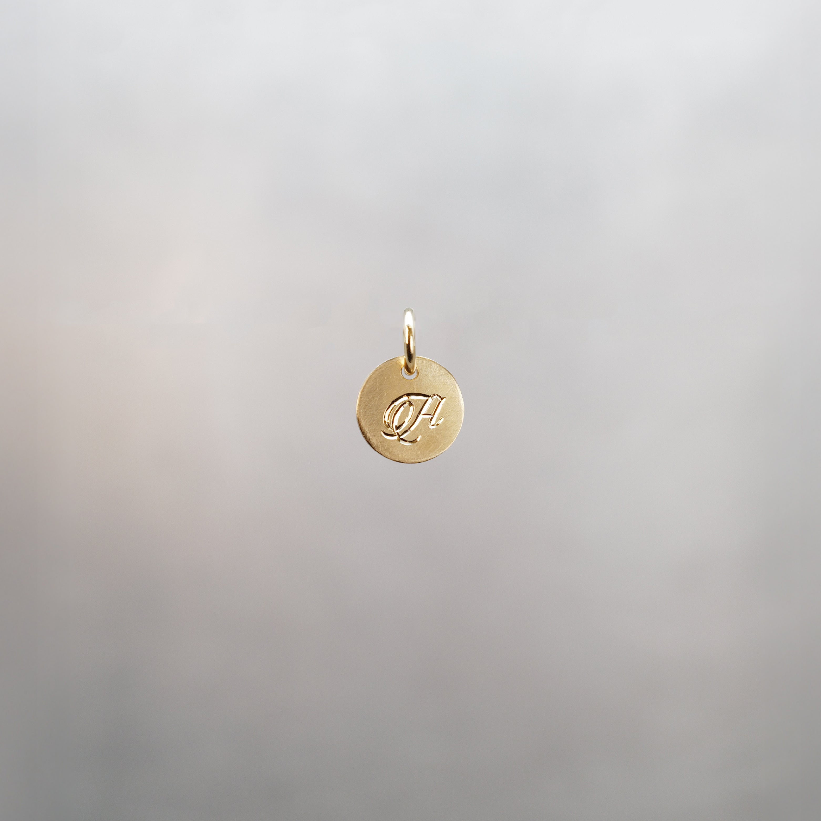 圓形字母光之珮