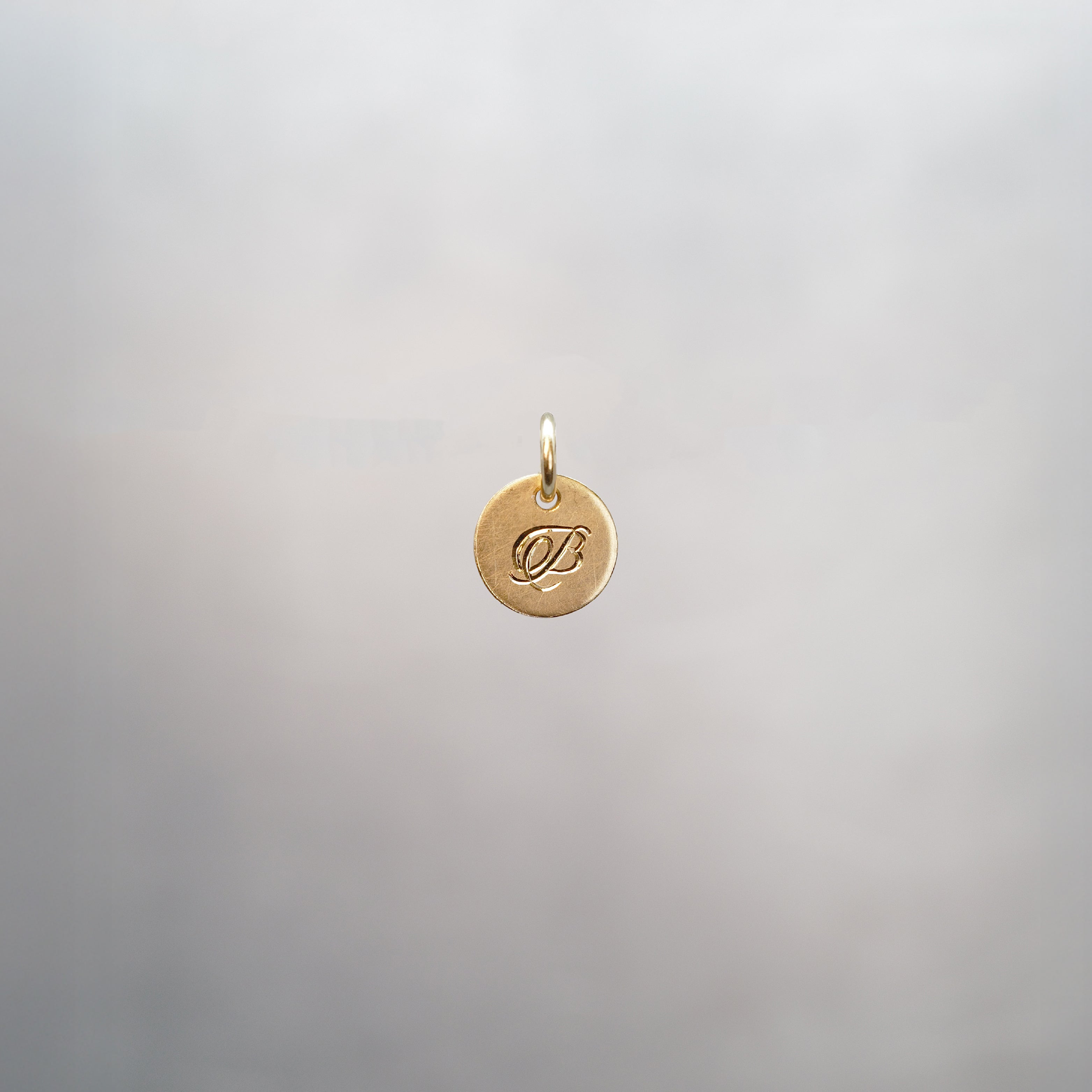 圓形字母光之珮