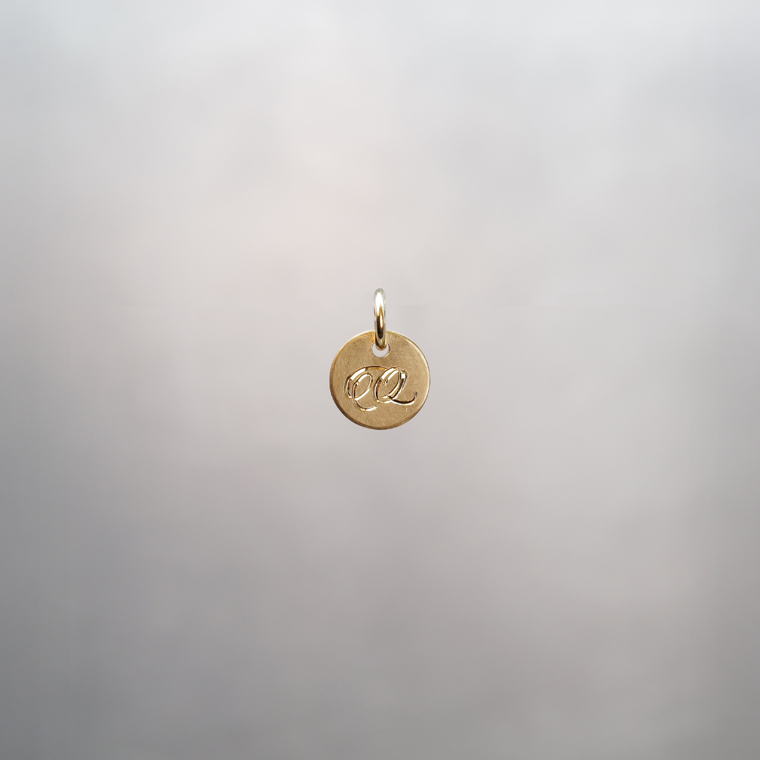 圓形字母光之珮