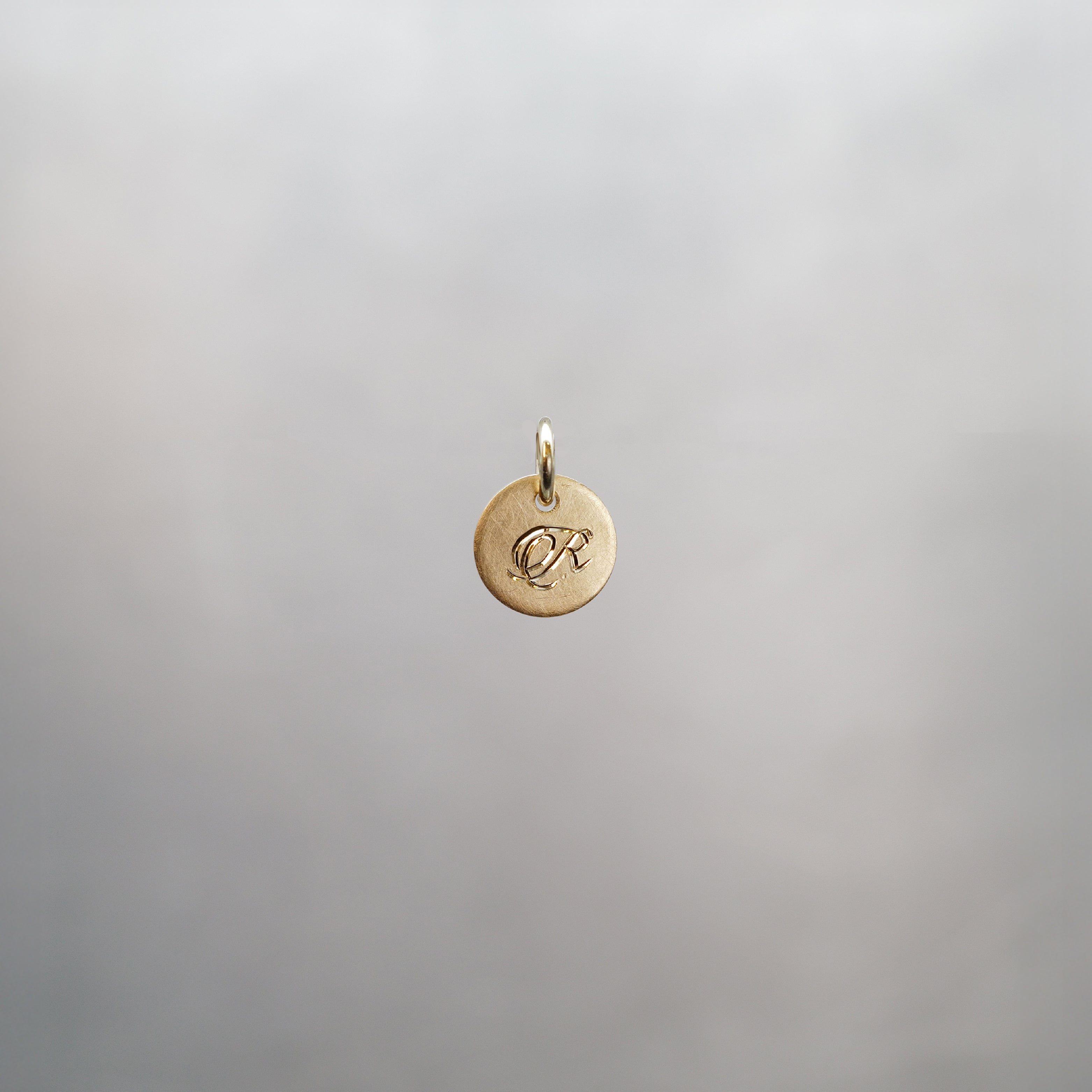 圓形字母光之珮