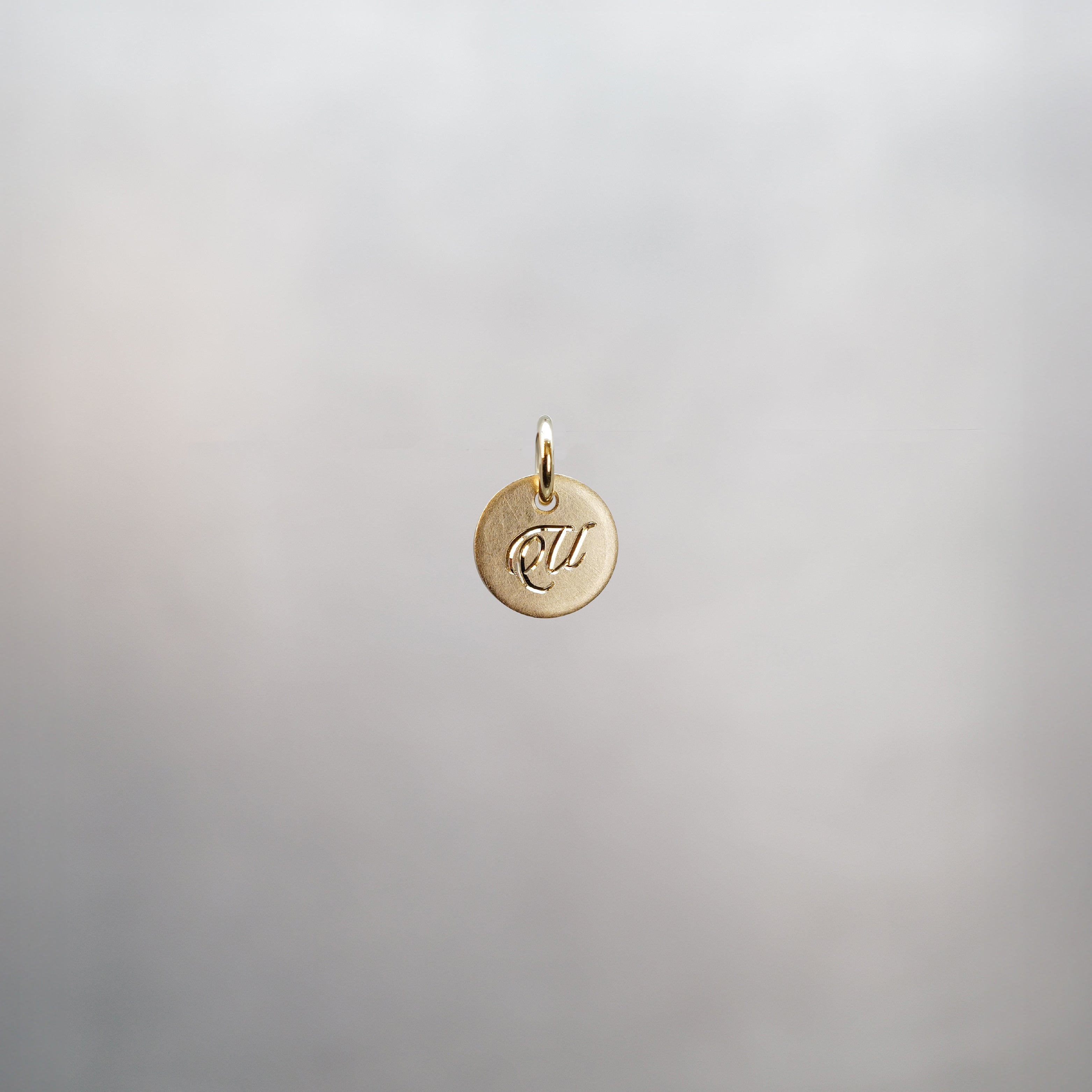 圓形字母光之珮