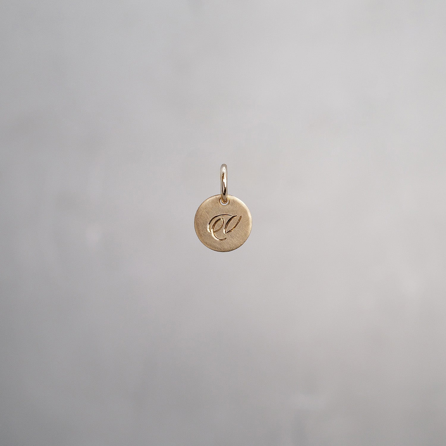 Round Alphabet Sun Tag