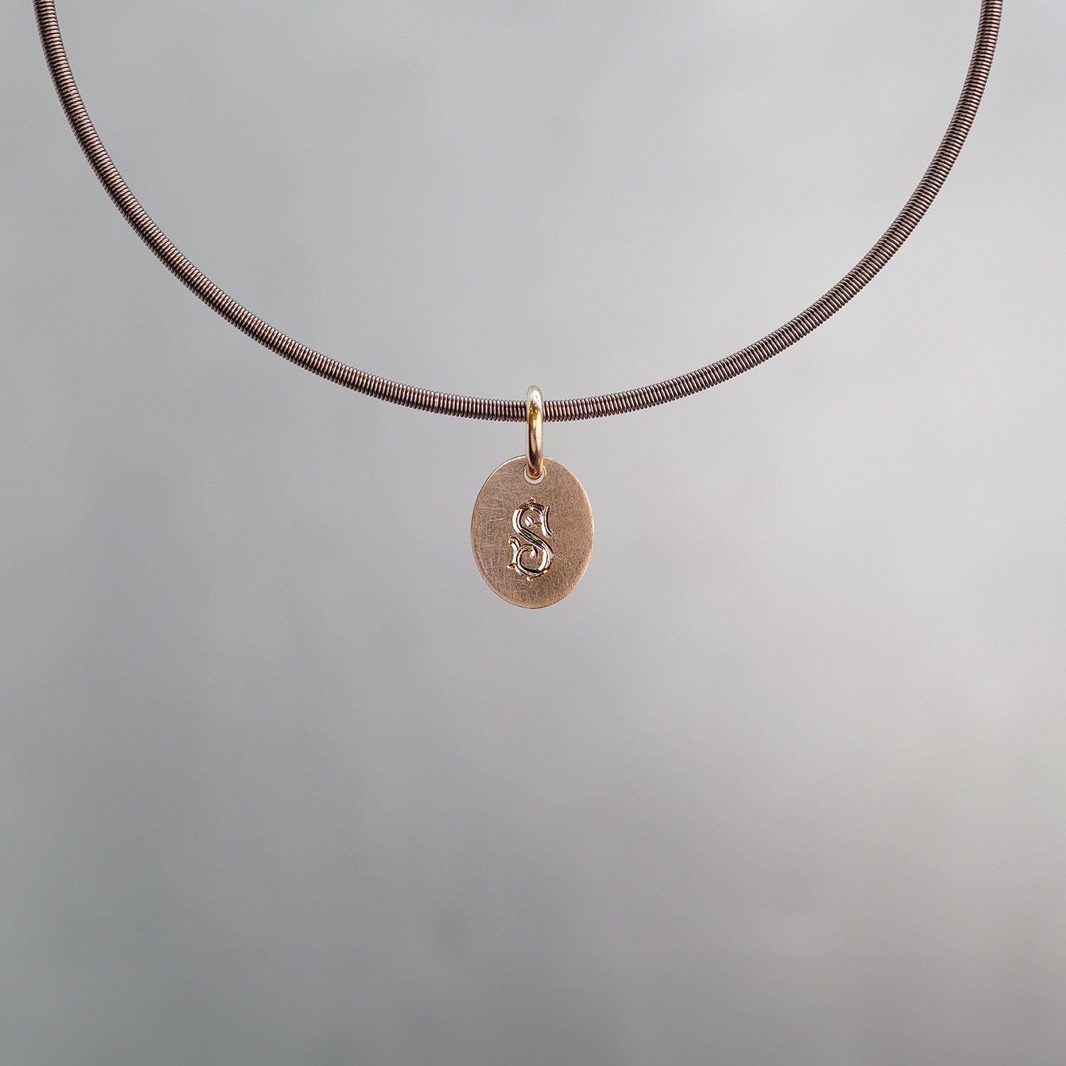 Oval Sun Tag in 18K Gold