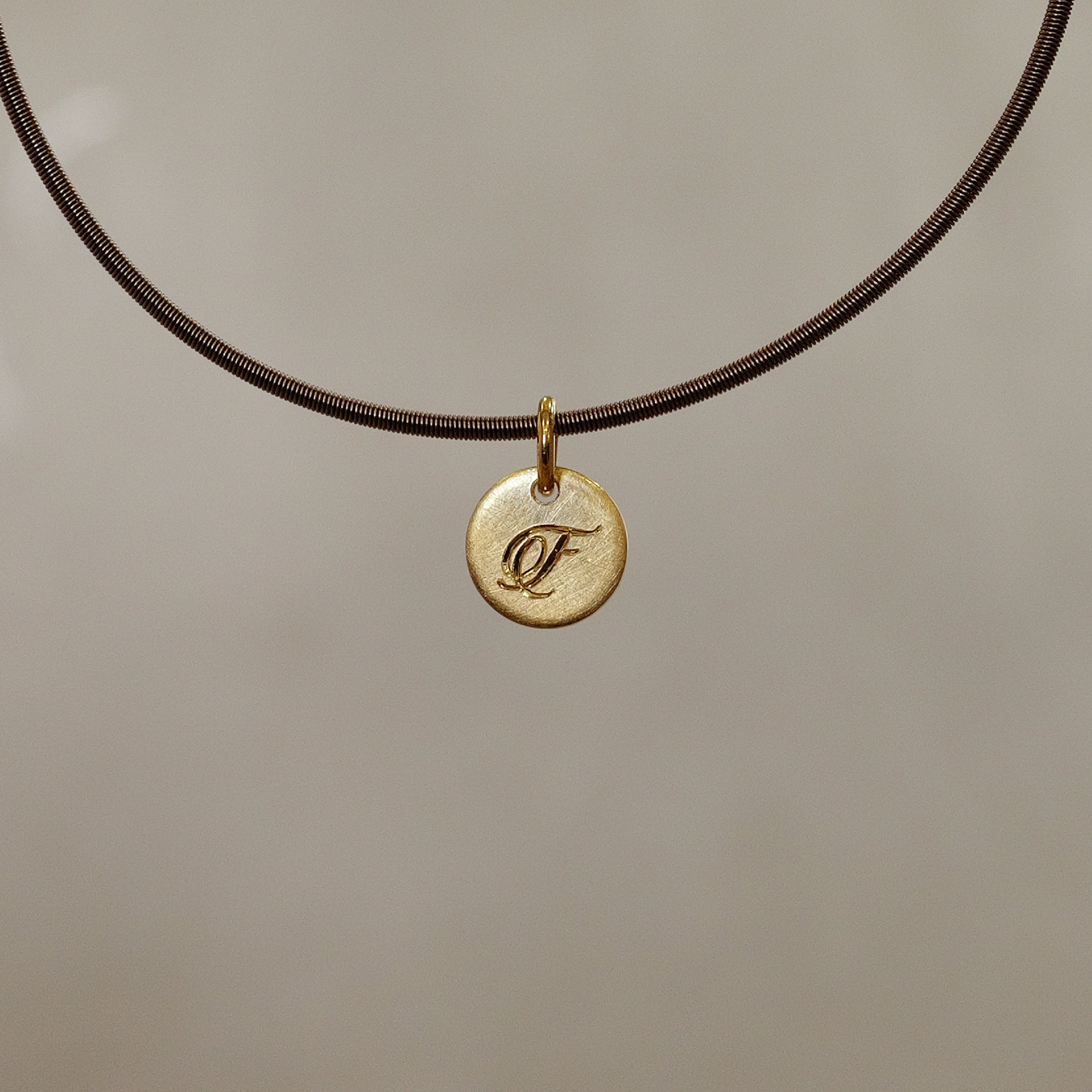 Round Sun Tag in 18K Gold