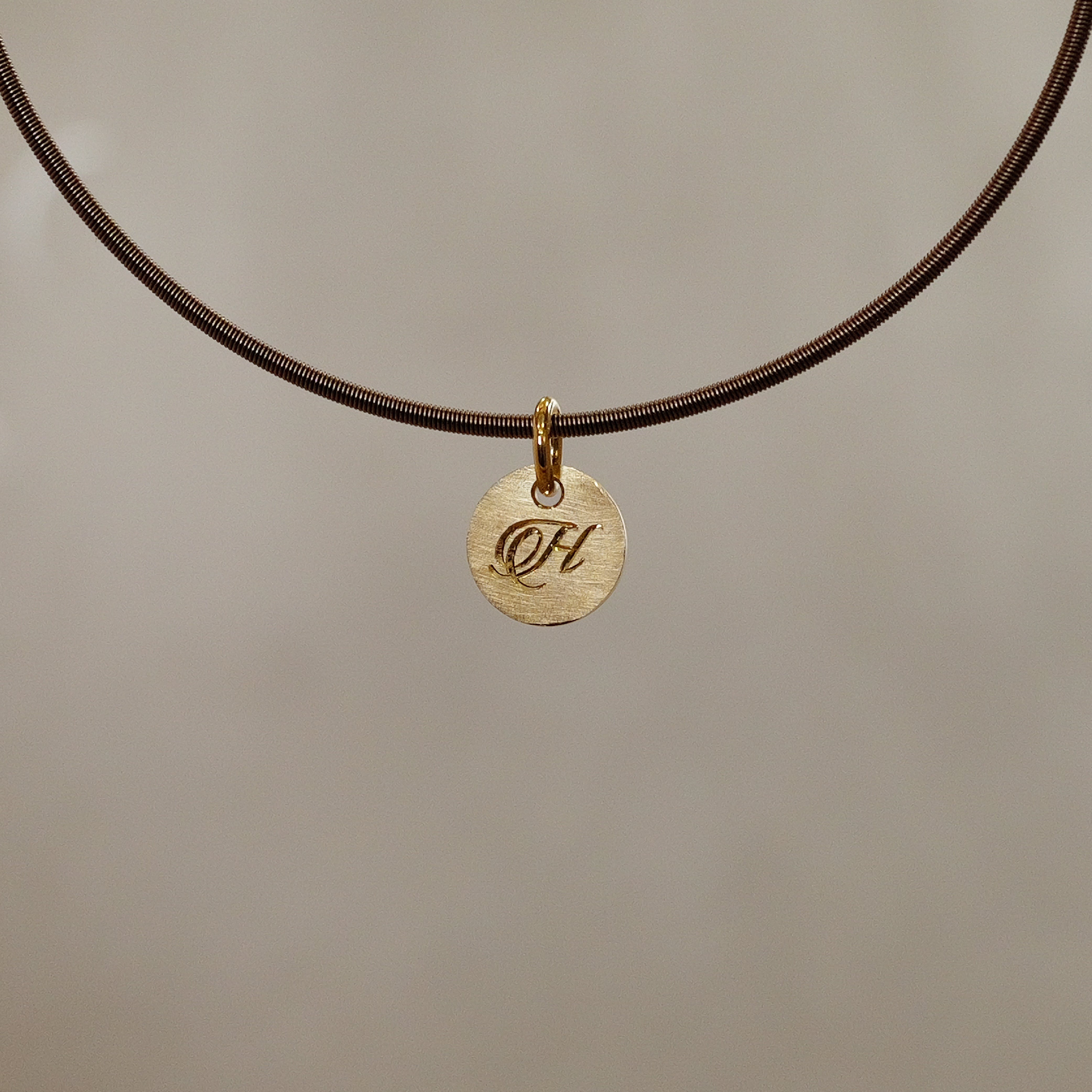 Round Sun Tag in 18K Gold