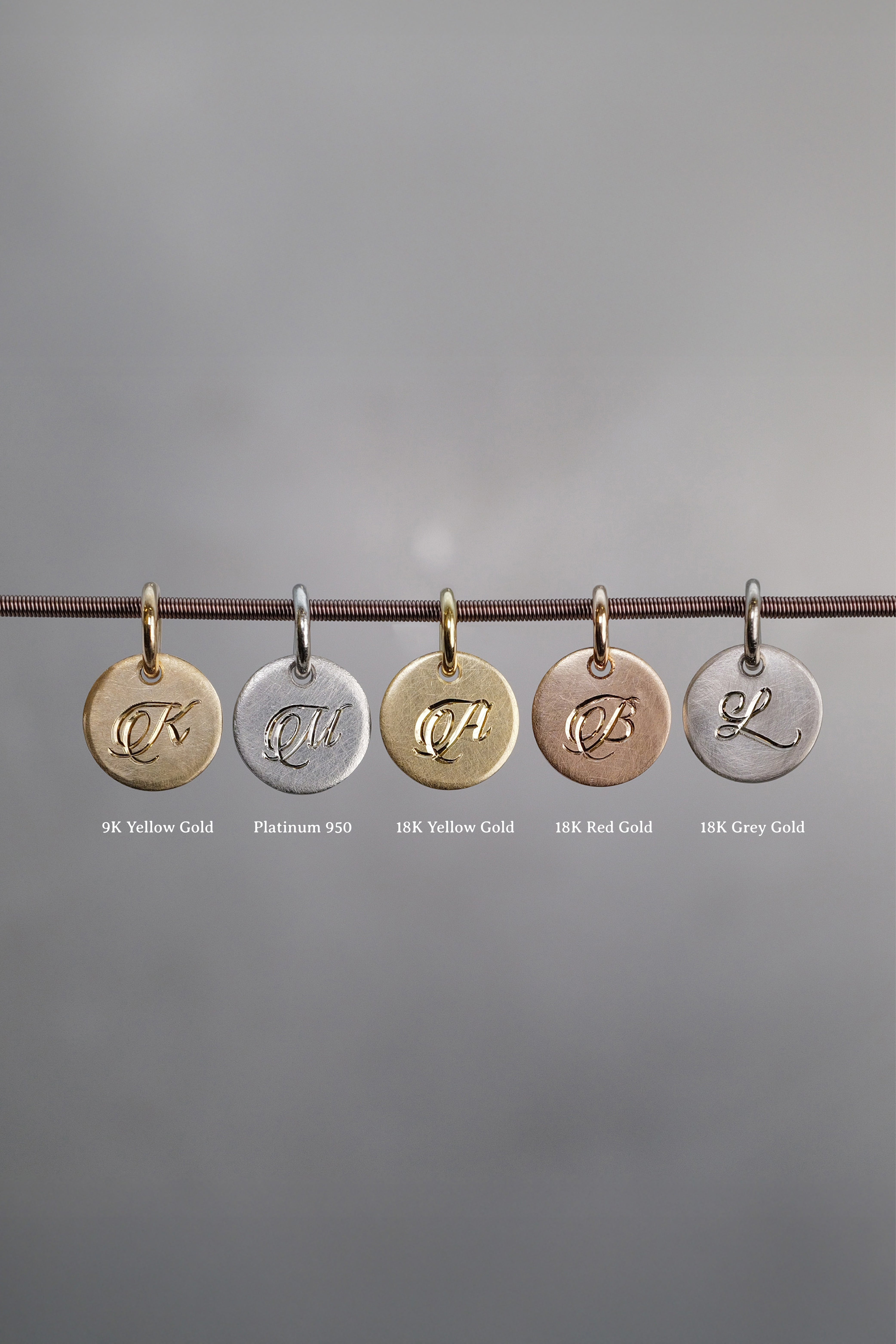 Oval Sun Tag in 18K Gold