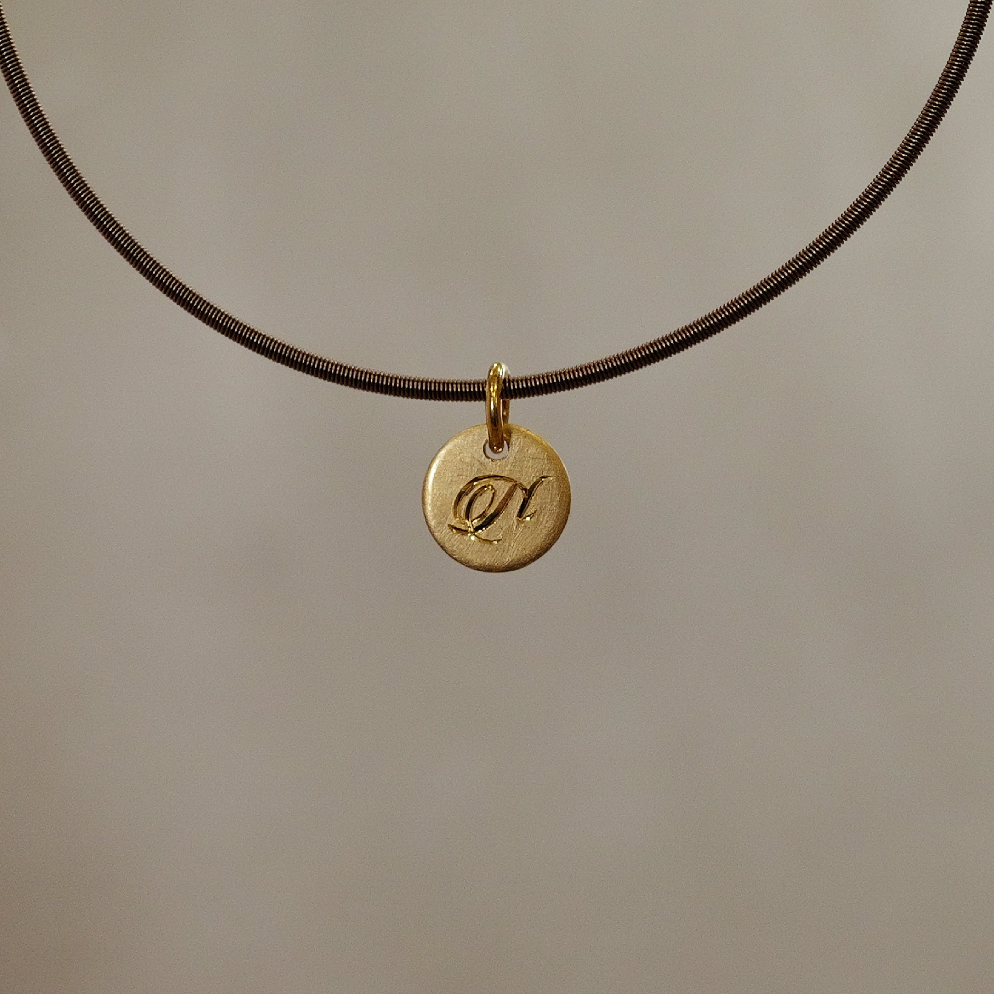 Round Sun Tag in 18K Gold