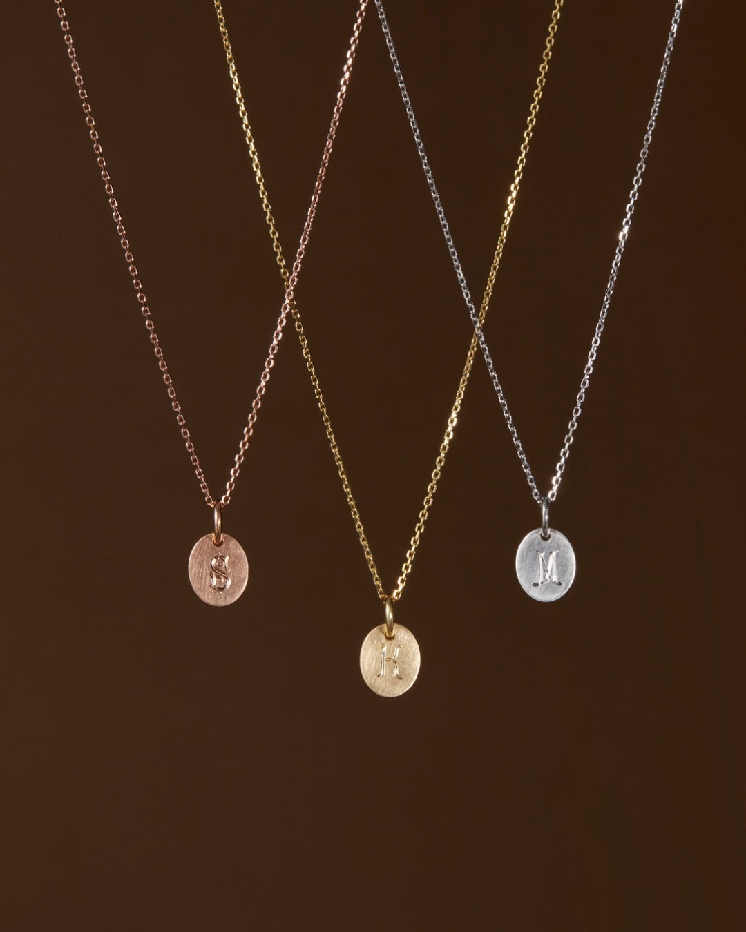 Oval Sun Tag in 18K Gold